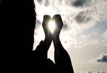 姆巴佩职业生涯已打入364球,法国球员仅次于本泽马和亨利.